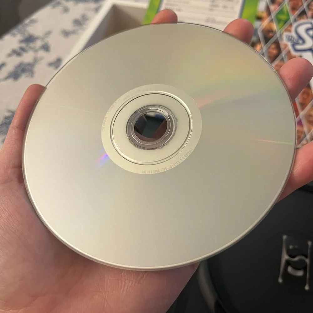 The Sims 3 PC Game by EA - Green and White